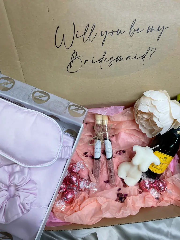 Will You Be My Bridesmaid/Maid of Honour Hamper Personalise Direct